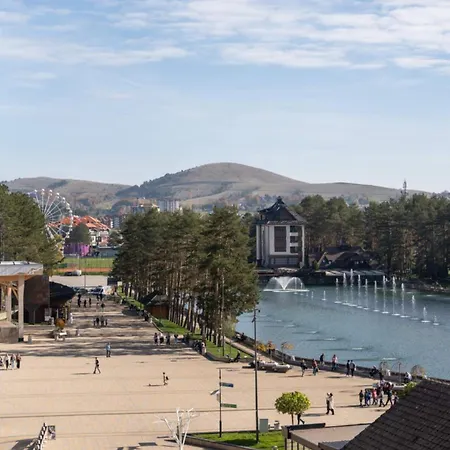 Dream Lux アパート *